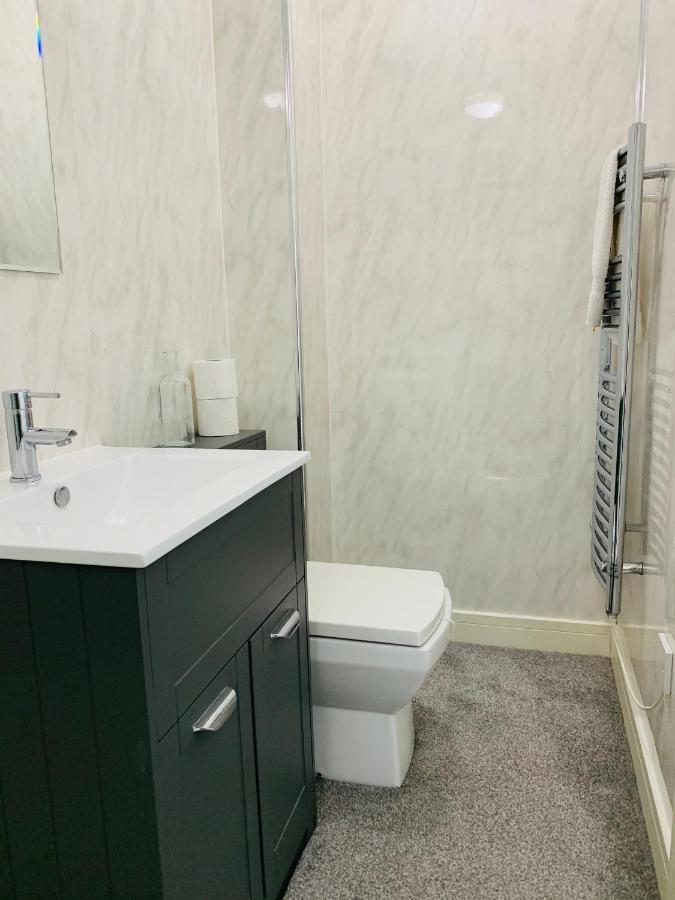Elthorne Luxury Apartments - أوكسبريدج المظهر الخارجي الصورة