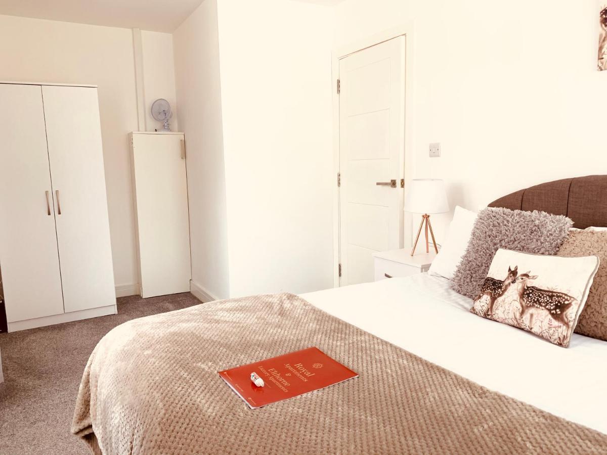 Elthorne Luxury Apartments - أوكسبريدج المظهر الخارجي الصورة
