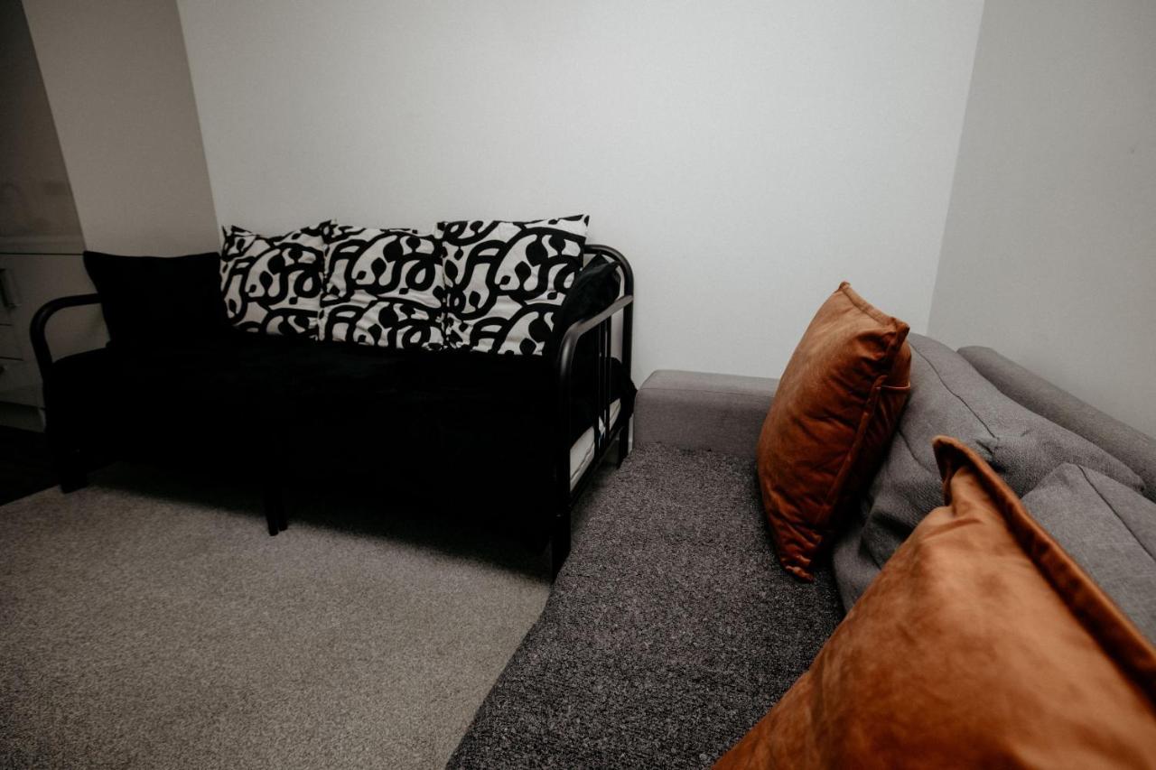 Elthorne Luxury Apartments - أوكسبريدج المظهر الخارجي الصورة