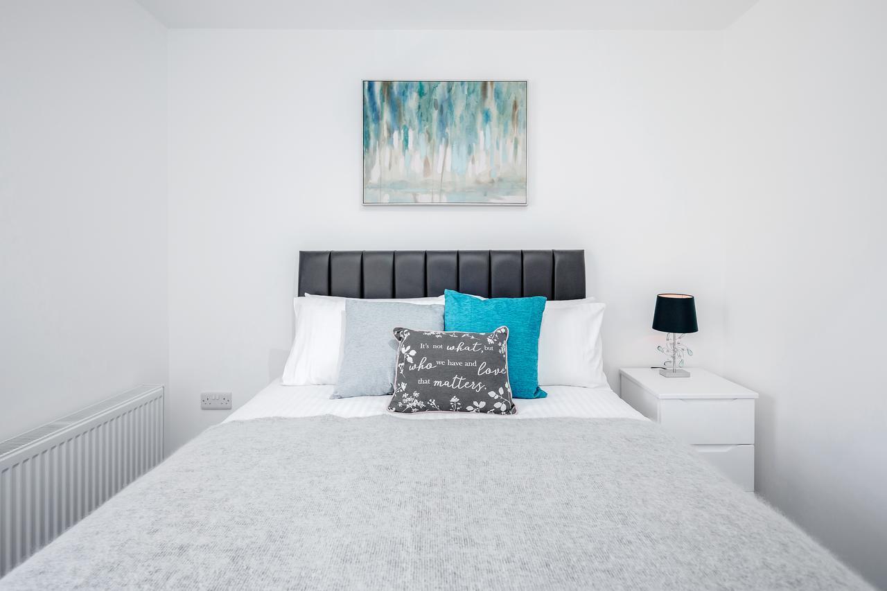 Elthorne Luxury Apartments - أوكسبريدج المظهر الخارجي الصورة